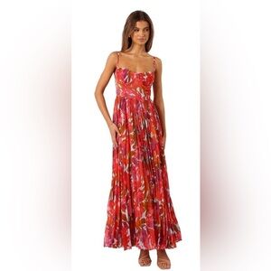 Petal & Pup Achanti Pleated Floral maxi Dress in pink azalea size L
